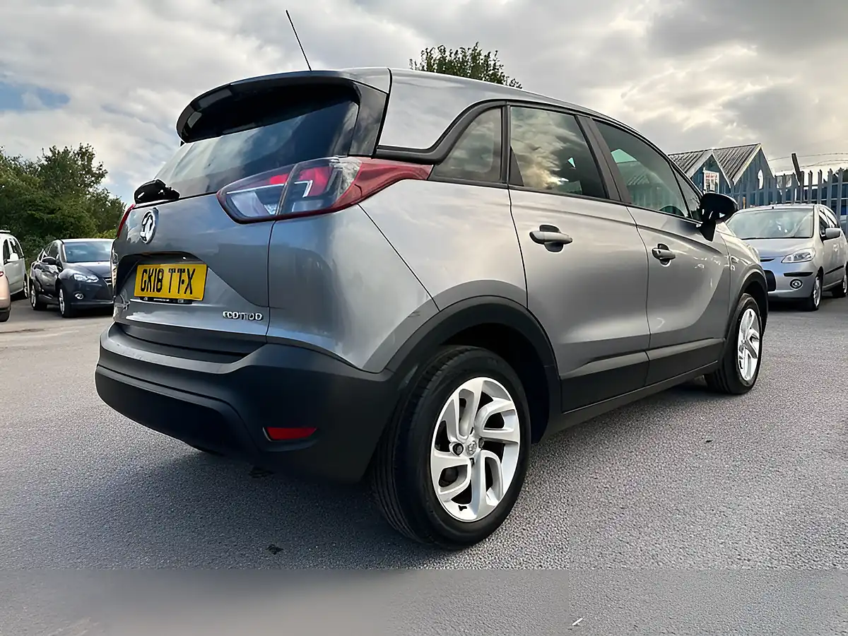 Used 2018 Vauxhall Crossland X Se Grey - Interior and Exterior details 9