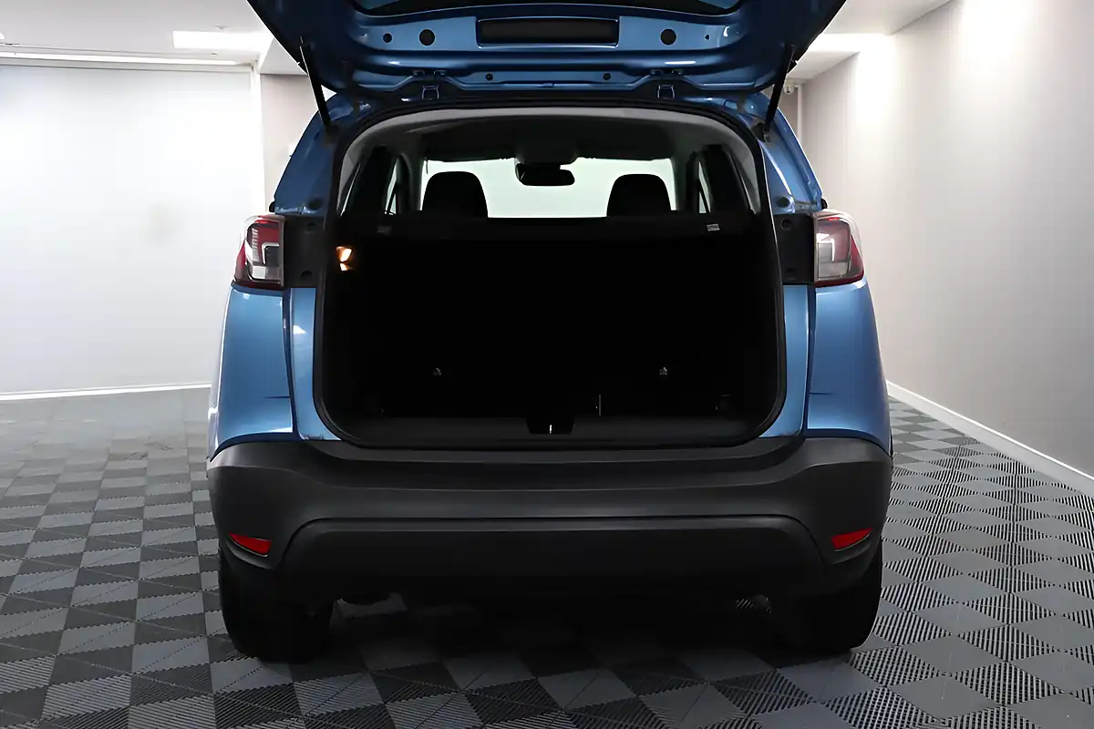 Used 2018 Vauxhall Crossland X Se Nav Blue - Interior and Exterior details 13