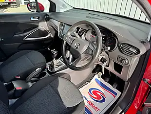 Used 2018 Vauxhall Crossland X Se Nav Red - Interior and Exterior details 18