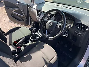 Used 2018 Vauxhall Crossland X Se Silver - Interior and Exterior details 11