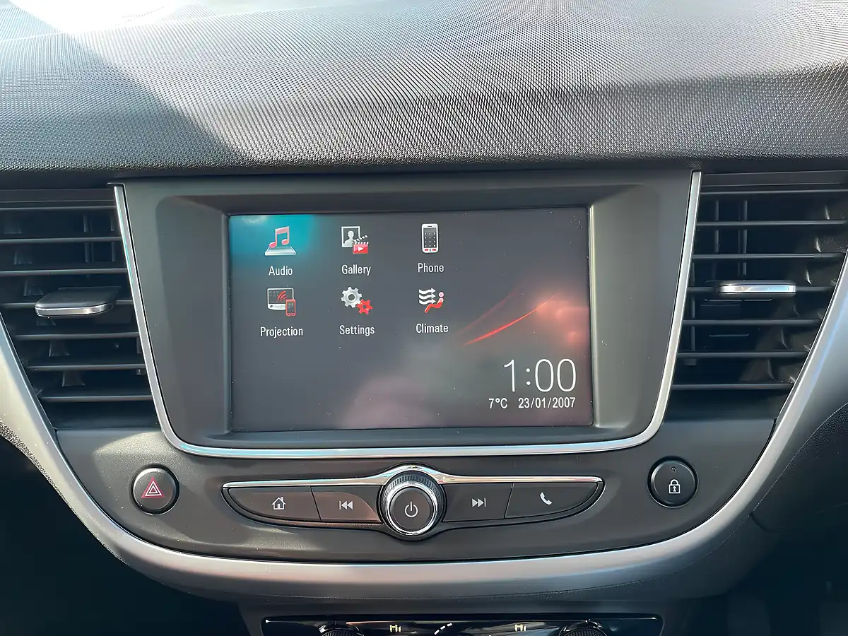 Used 2018 Vauxhall Crossland X Se Silver - Interior and Exterior details 16