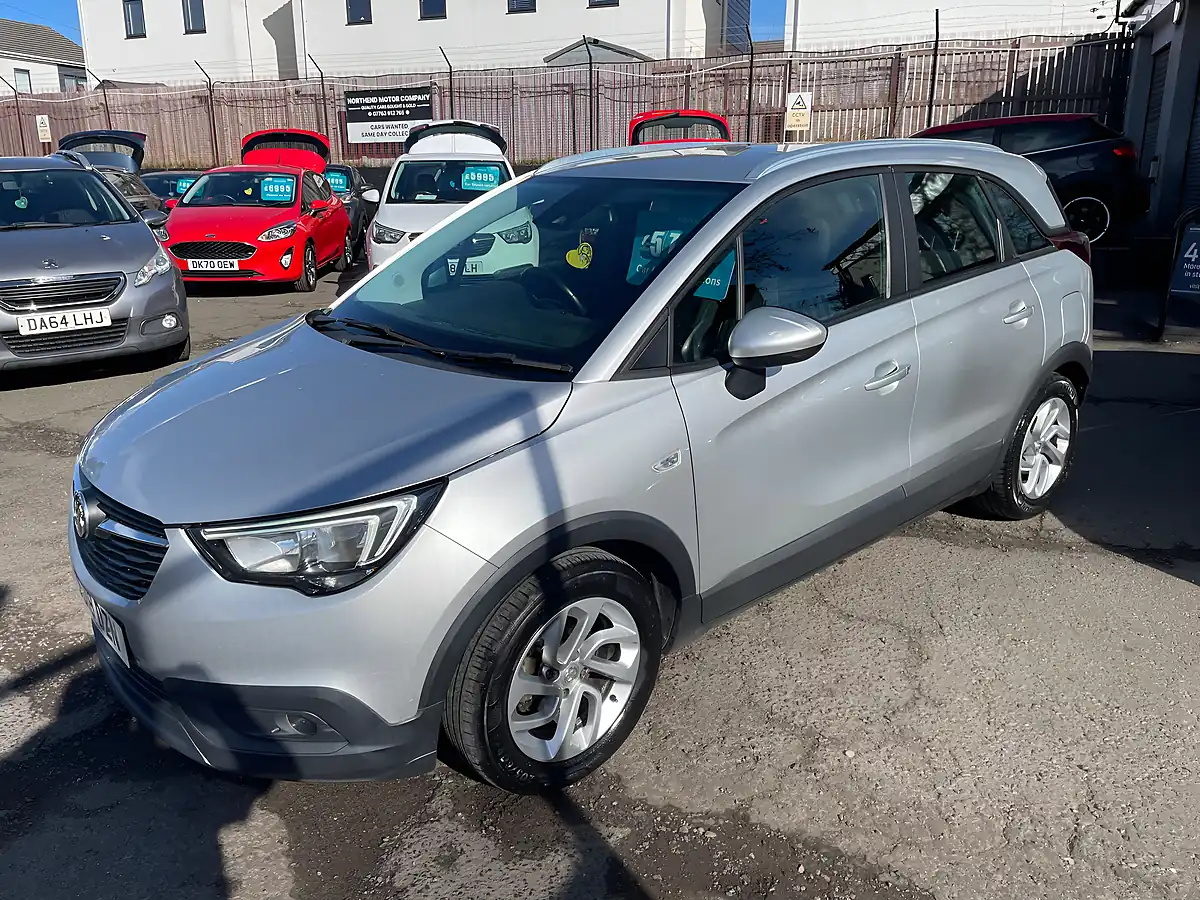 Used 2018 Vauxhall Crossland X Se Silver - Interior and Exterior details 7