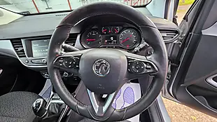 Used 2018 Vauxhall Crossland X Se Silver - Interior and Exterior details 11
