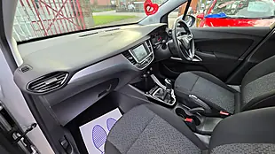Used 2018 Vauxhall Crossland X Se Silver - Interior and Exterior details 15