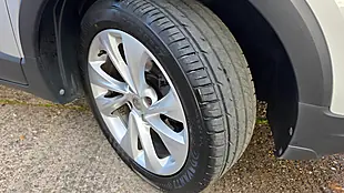 Used 2018 Vauxhall Crossland X Se Silver - Interior and Exterior details 19