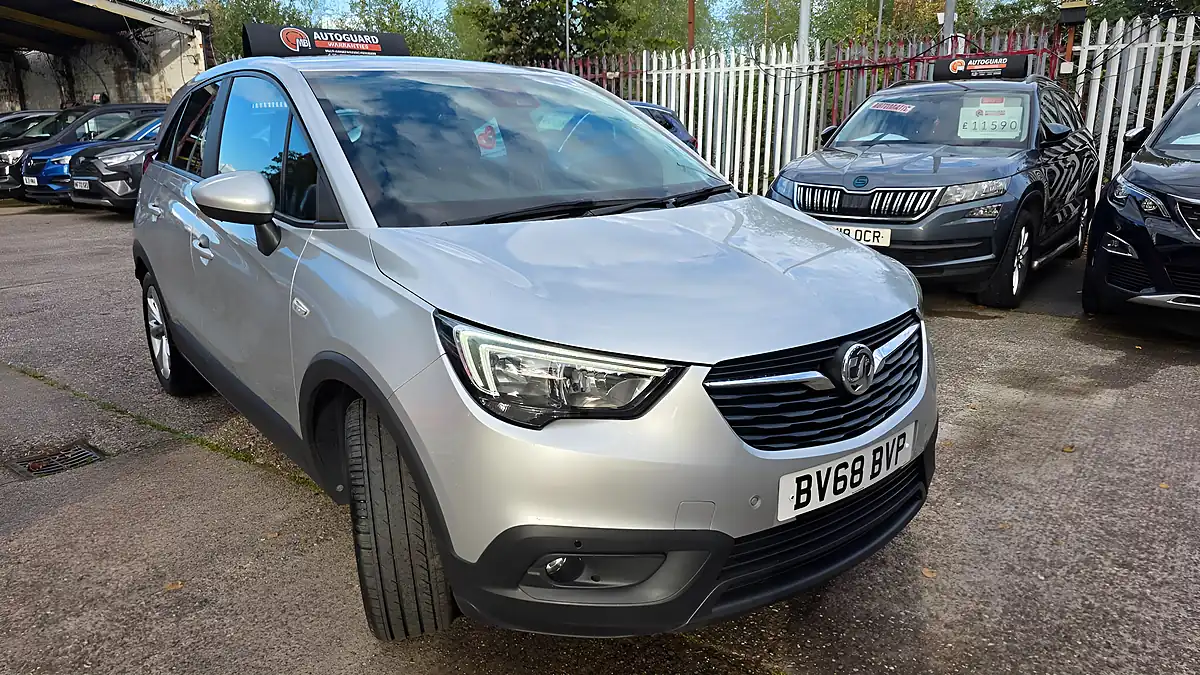 Used 2018 Vauxhall Crossland X Se Silver - Interior and Exterior details 2
