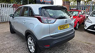 Used 2018 Vauxhall Crossland X Se Silver - Interior and Exterior details 4