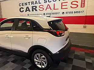 Used 2018 Vauxhall Crossland X Se White - Interior and Exterior details 11