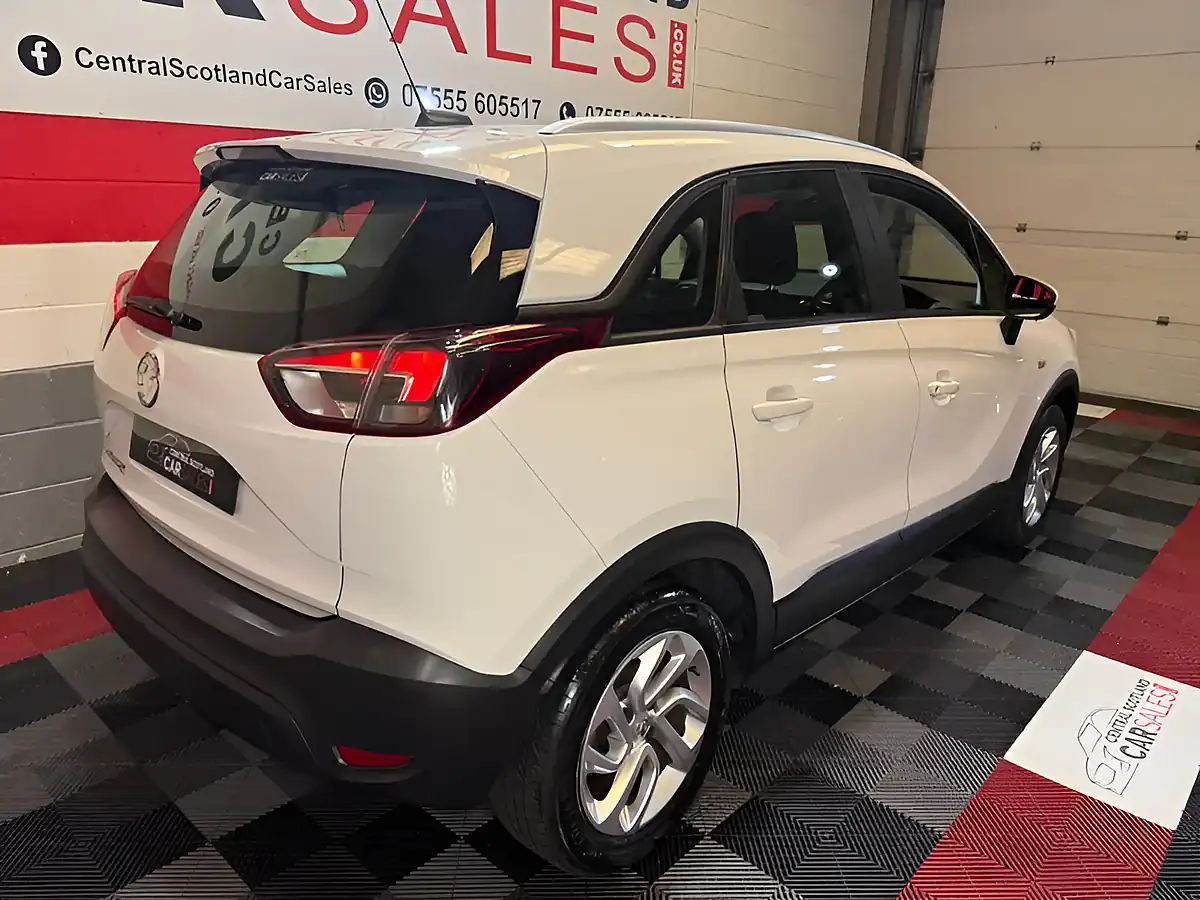 Used 2018 Vauxhall Crossland X Se White - Interior and Exterior details 18