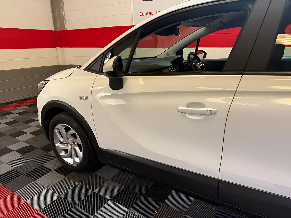 Used 2018 Vauxhall Crossland X Se White - Interior and Exterior details 5