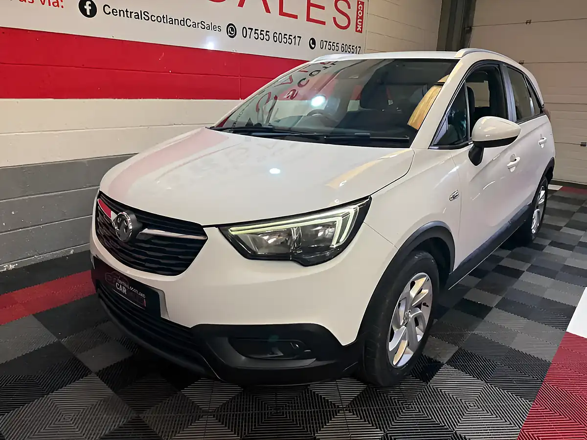 Used 2018 Vauxhall Crossland X Se White - Interior and Exterior details 7