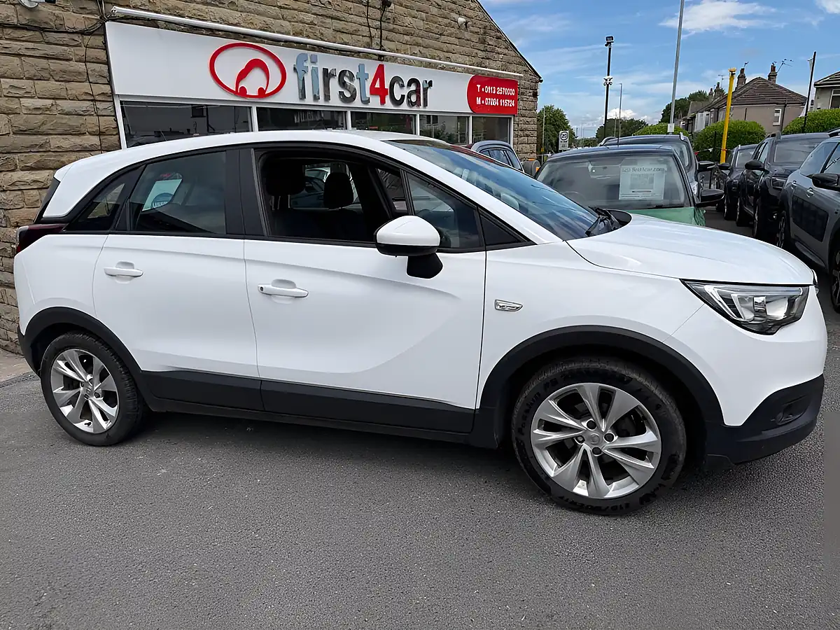 Used 2018 Vauxhall Crossland X Se White - Interior and Exterior details 11