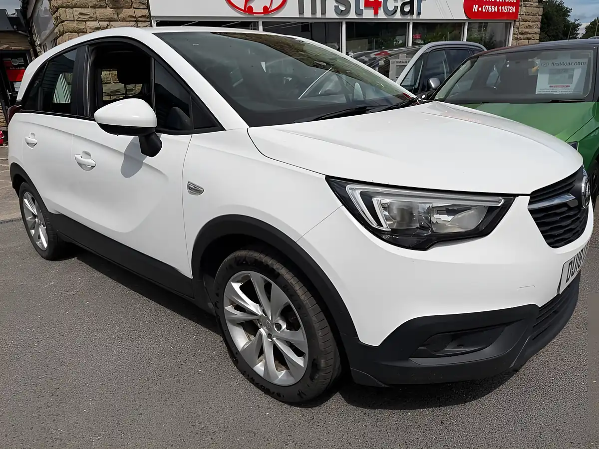 Used 2018 Vauxhall Crossland X Se White - Interior and Exterior details 5