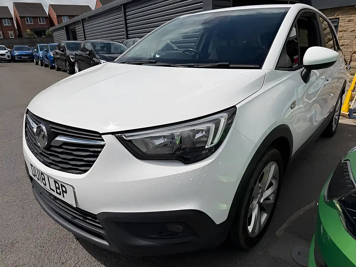Used 2018 Vauxhall Crossland X Se White - Interior and Exterior details 8