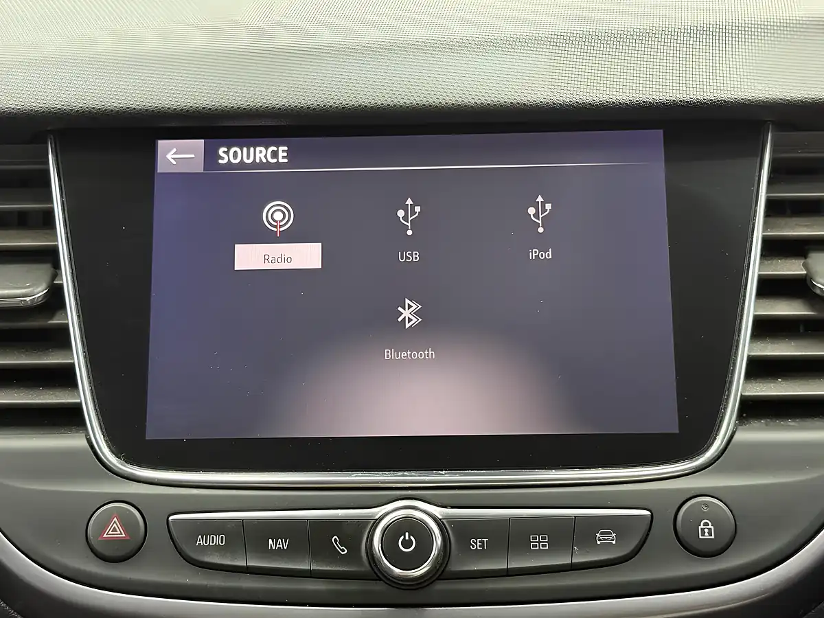Used 2018 Vauxhall Crossland X Tech Line Nav Black - Interior and Exterior details 18