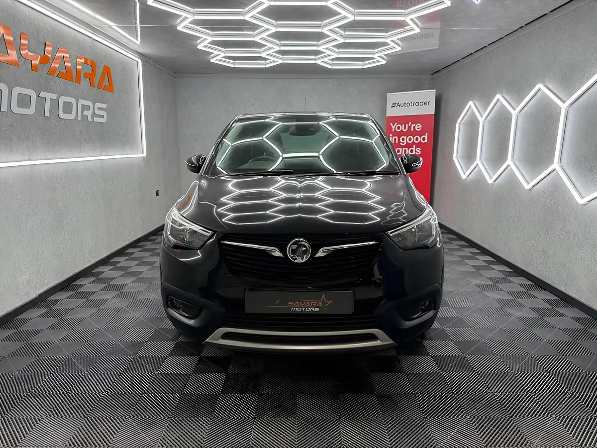 Used 2018 Vauxhall Crossland X Tech Line Nav Black - Interior and Exterior details 3