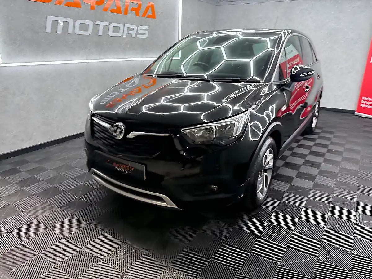 Used 2018 Vauxhall Crossland X Tech Line Nav Black - Interior and Exterior details 6