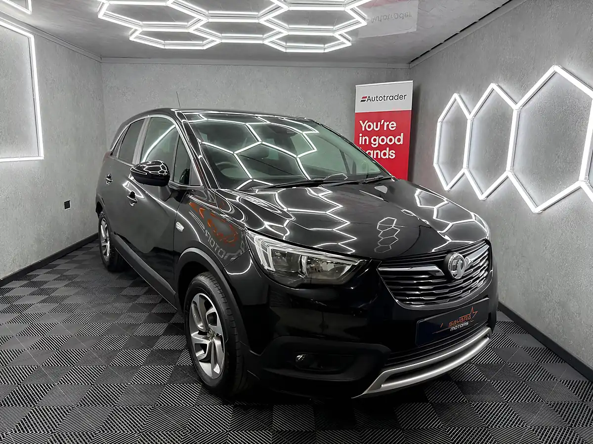 Used 2018 Vauxhall Crossland X Tech Line Nav Black - Interior and Exterior details 7