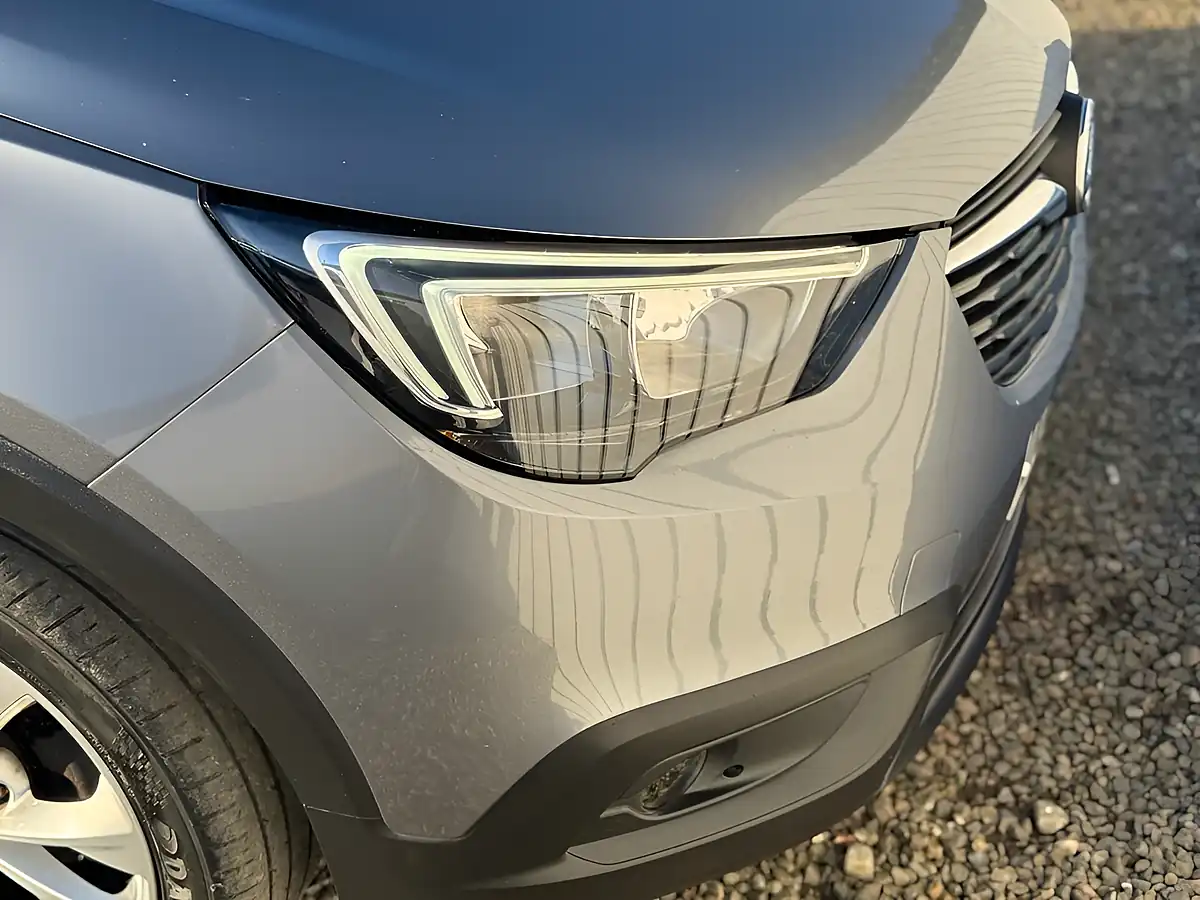 Used 2018 Vauxhall Crossland X Tech Line Nav Grey - Interior and Exterior details 11