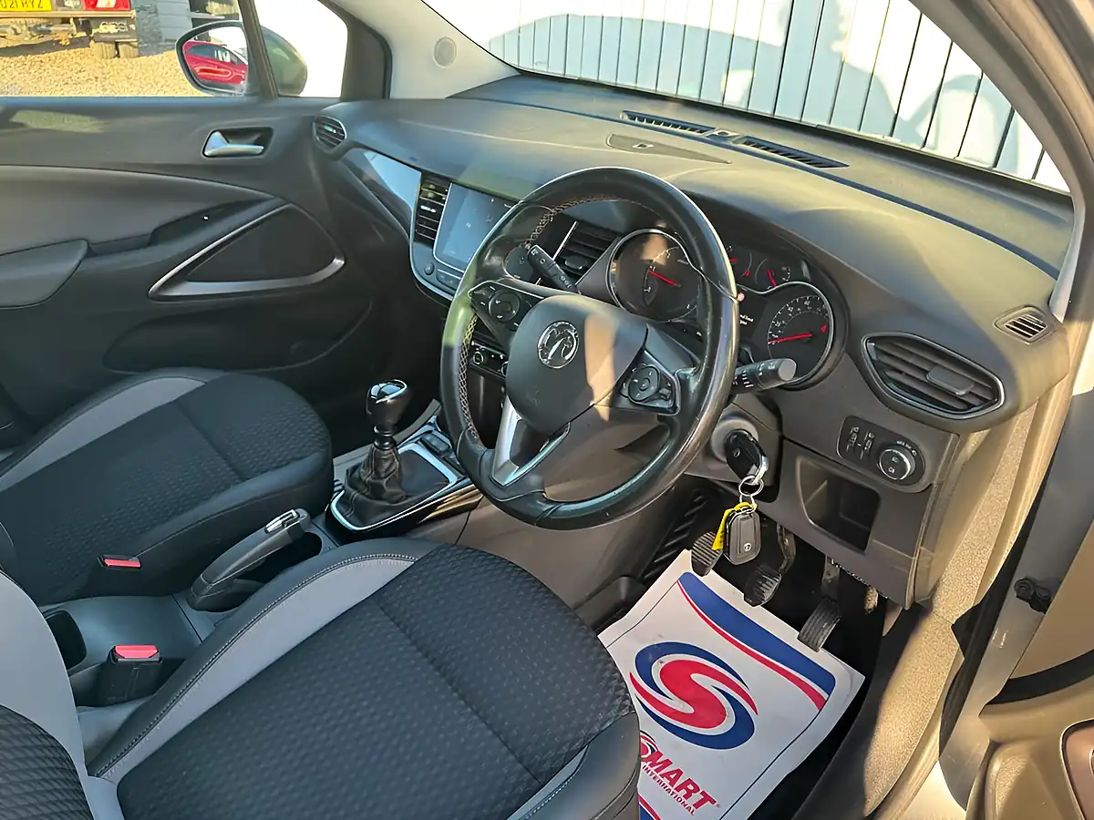 Used 2018 Vauxhall Crossland X Tech Line Nav Grey - Interior and Exterior details 16