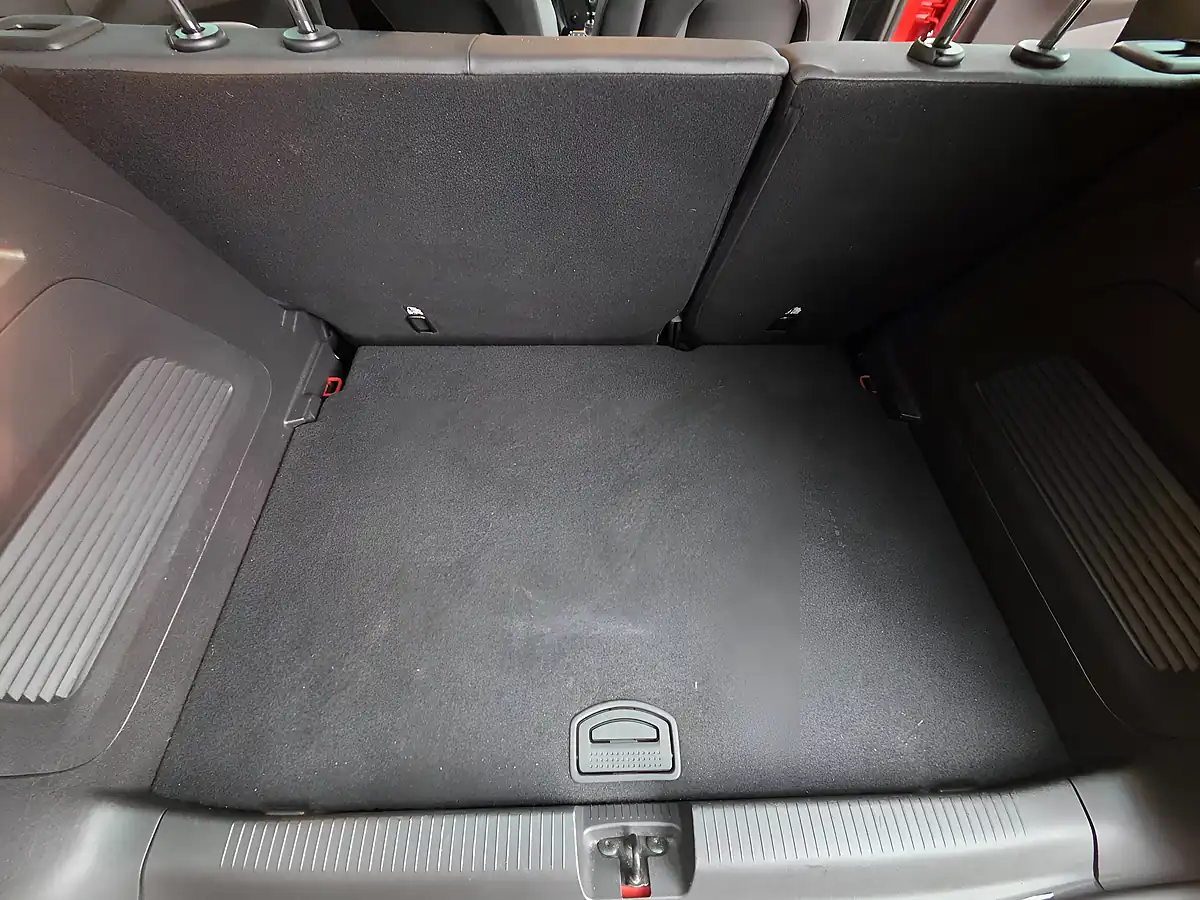 Used 2018 Vauxhall Crossland X Tech Line Nav Red - Interior and Exterior details 17