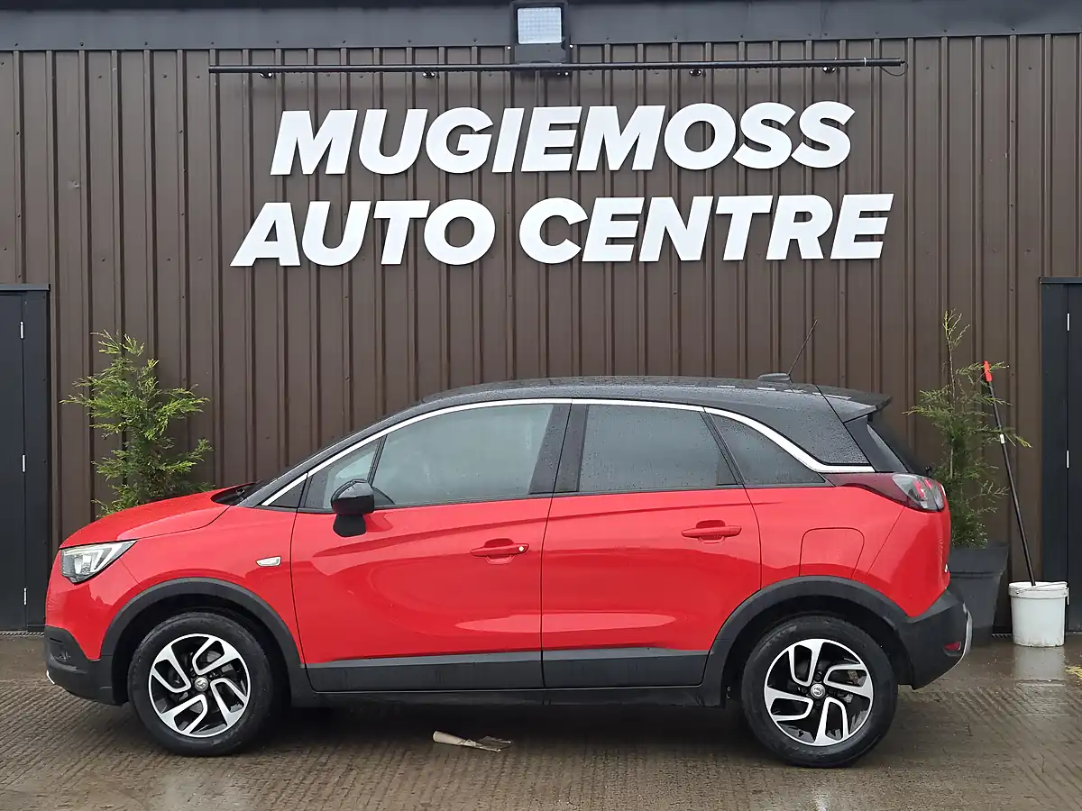 Used 2018 Vauxhall Crossland X Tech Line Nav Red - Interior and Exterior details 4