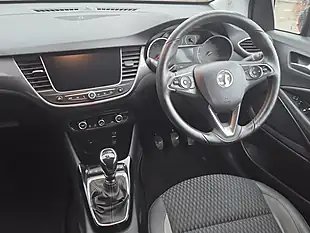 Used 2018 Vauxhall Crossland X Tech Line Nav Red - Interior and Exterior details 7
