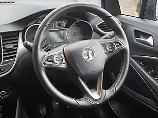 Used 2018 Vauxhall Crossland X Tech Line Nav Red - Interior and Exterior details 8