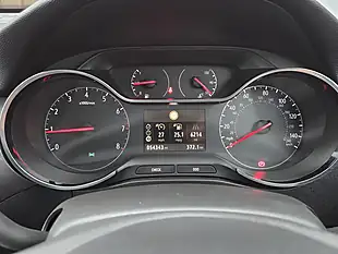 Used 2018 Vauxhall Crossland X Tech Line Nav Red - Interior and Exterior details 9