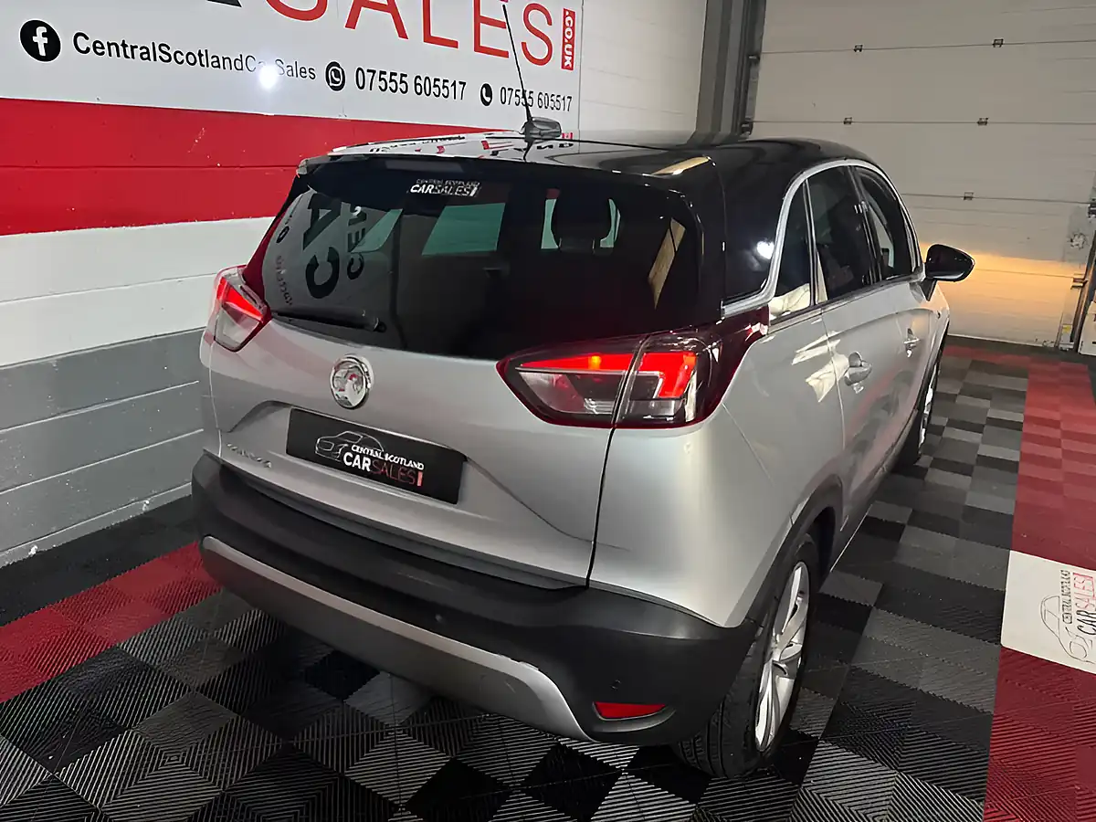 Used 2018 Vauxhall Crossland X Tech Line Nav Silver - Interior and Exterior details 18