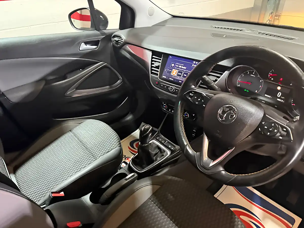 Used 2018 Vauxhall Crossland X Tech Line Nav Silver - Interior and Exterior details 20