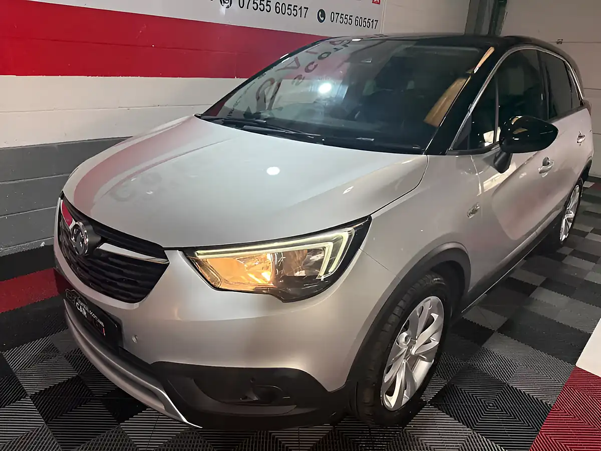 Used 2018 Vauxhall Crossland X Tech Line Nav Silver - Interior and Exterior details 6