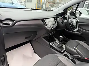 Used 2018 Vauxhall Crossland X Ultimate Blue - Interior and Exterior details 12