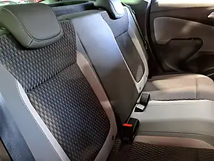 Used 2018 Vauxhall Crossland X Ultimate Red - Interior and Exterior details 8