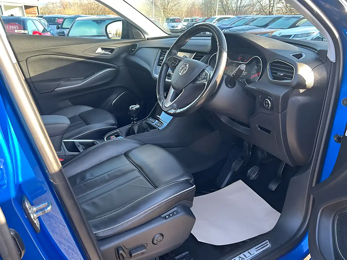 Used 2018 Vauxhall Grandland X Elite Nav Blue - Interior and Exterior details 5
