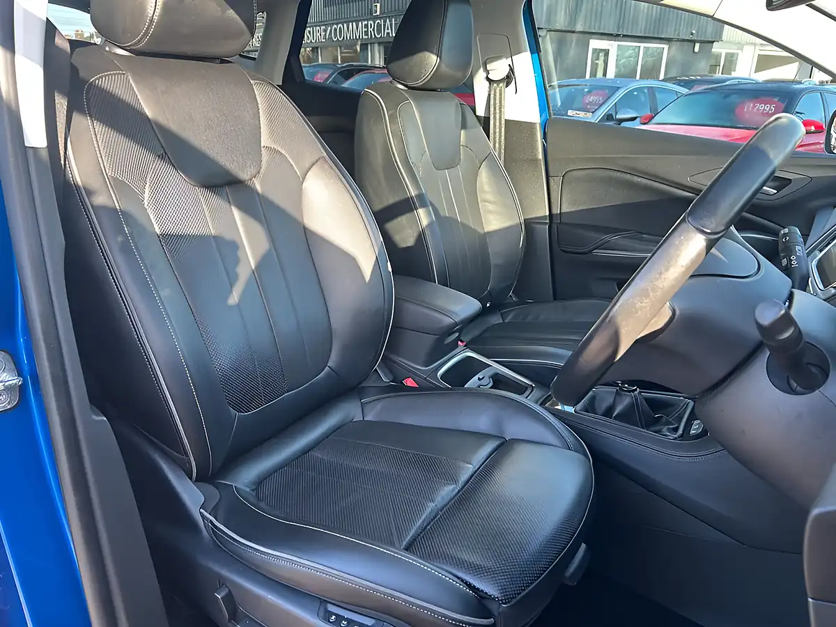 Used 2018 Vauxhall Grandland X Elite Nav Blue - Interior and Exterior details 6