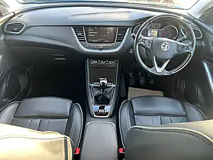 Used 2018 Vauxhall Grandland X Elite Nav Blue - Interior and Exterior details 8