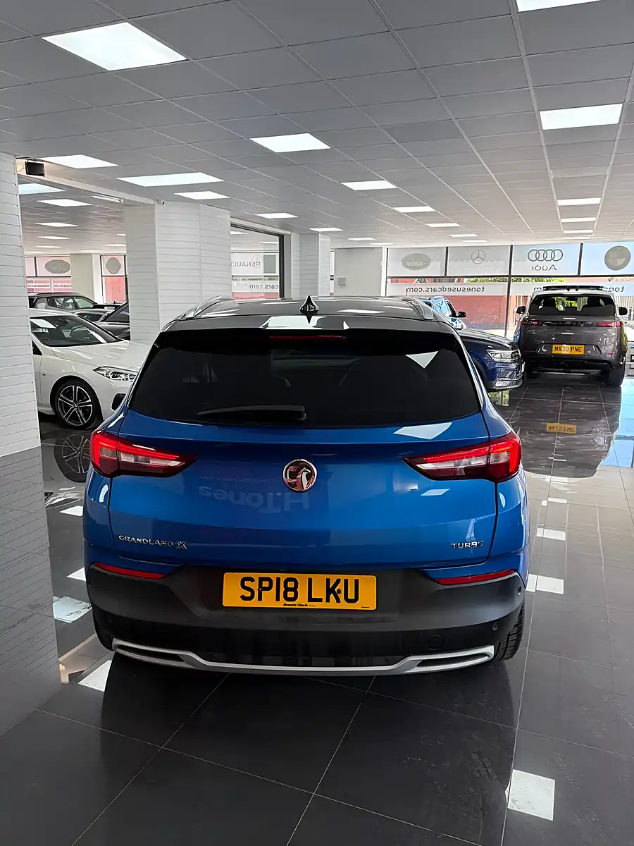 Used 2018 Vauxhall Grandland X Elite Nav Blue - Interior and Exterior details 5