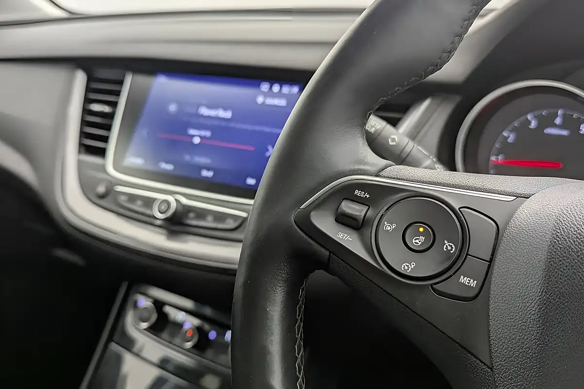 Used 2018 Vauxhall Grandland X Elite Nav Blue - Interior and Exterior details 13