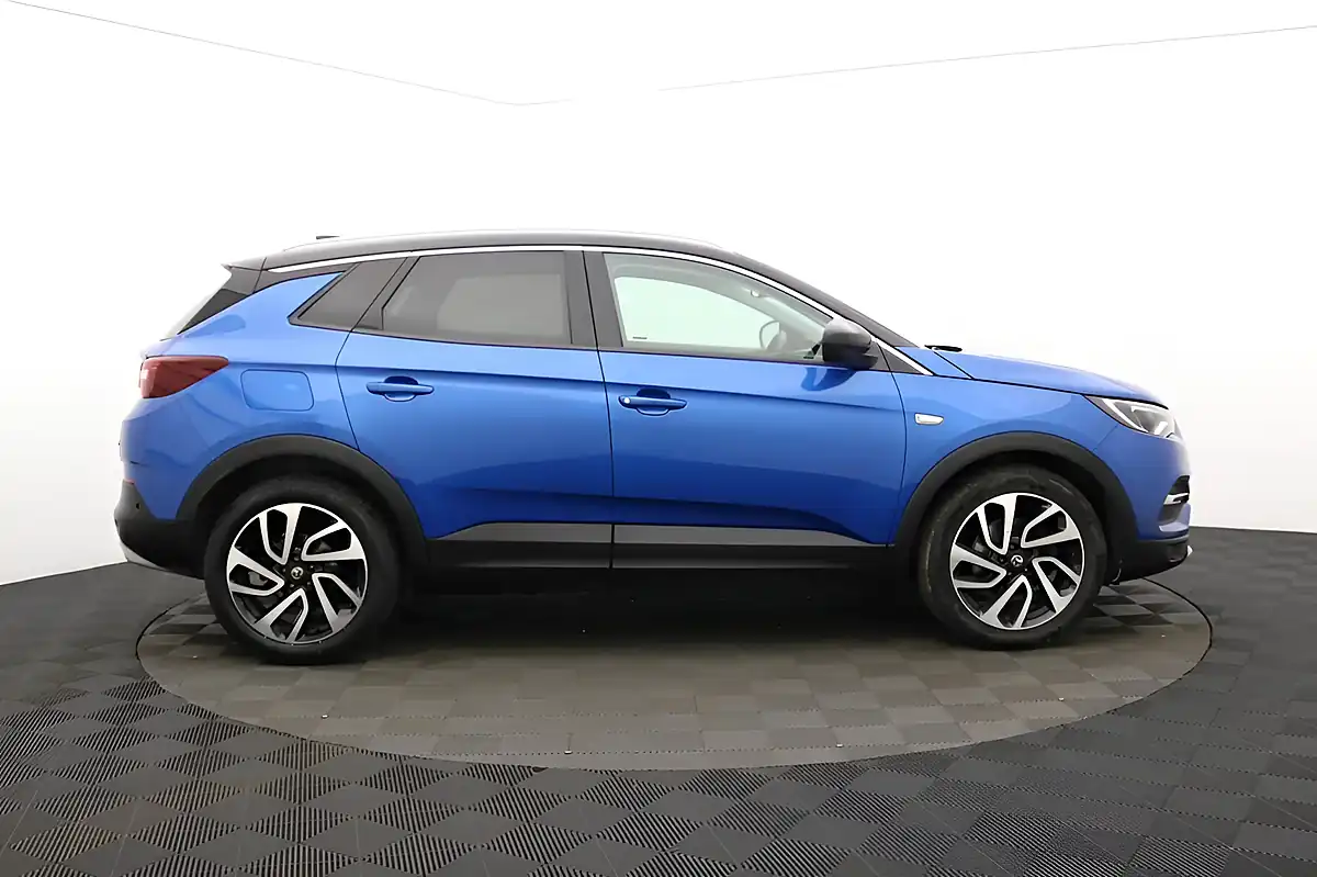 Used 2018 Vauxhall Grandland X Elite Nav Blue - Interior and Exterior details 2