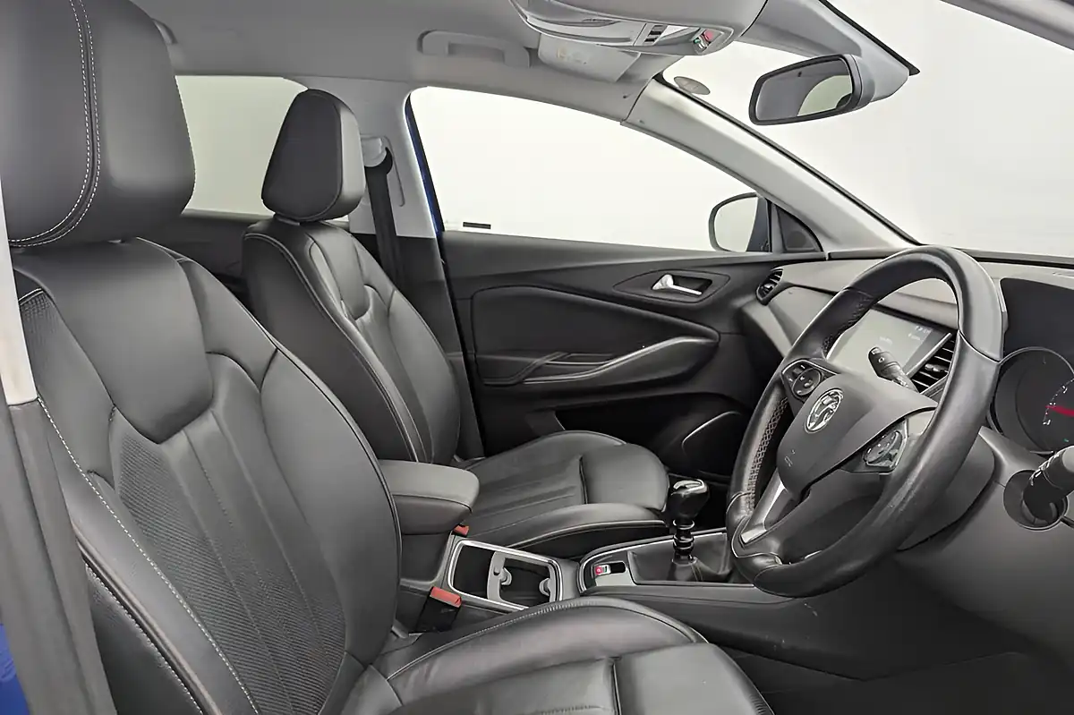 Used 2018 Vauxhall Grandland X Elite Nav Blue - Interior and Exterior details 3