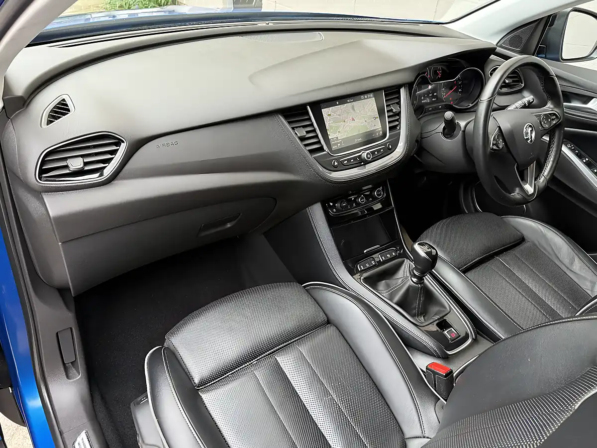 Used 2018 Vauxhall Grandland X Elite Nav Blue - Interior and Exterior details 12