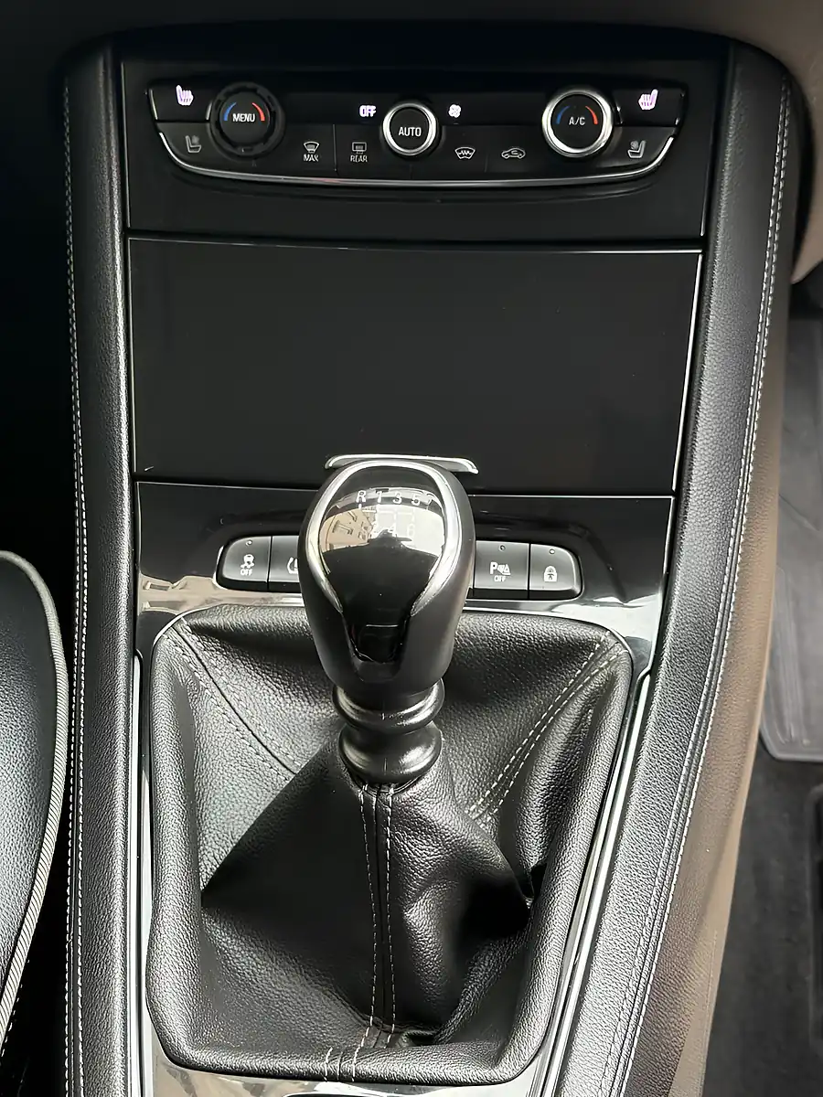 Used 2018 Vauxhall Grandland X Elite Nav Blue - Interior and Exterior details 17