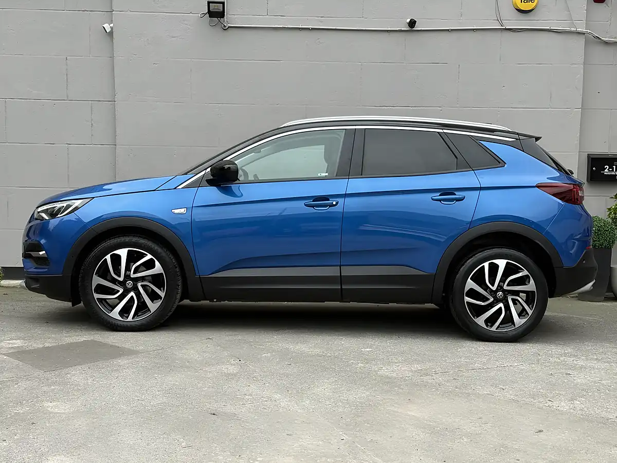 Used 2018 Vauxhall Grandland X Elite Nav Blue - Interior and Exterior details 6