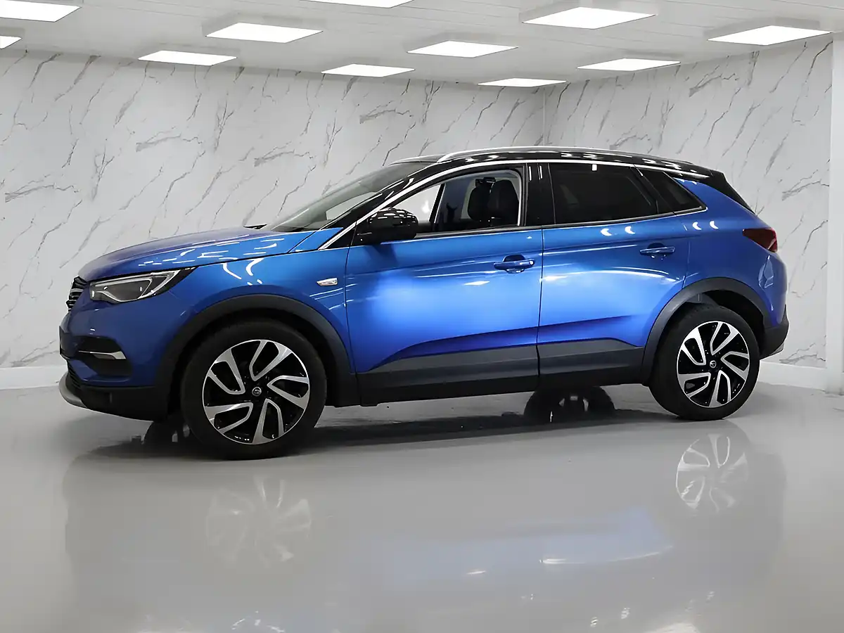 Used 2018 Vauxhall Grandland X Elite Nav Blue - Interior and Exterior details 4