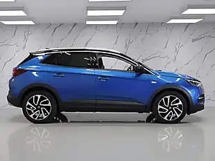 Used 2018 Vauxhall Grandland X Elite Nav Blue - Interior and Exterior details 8