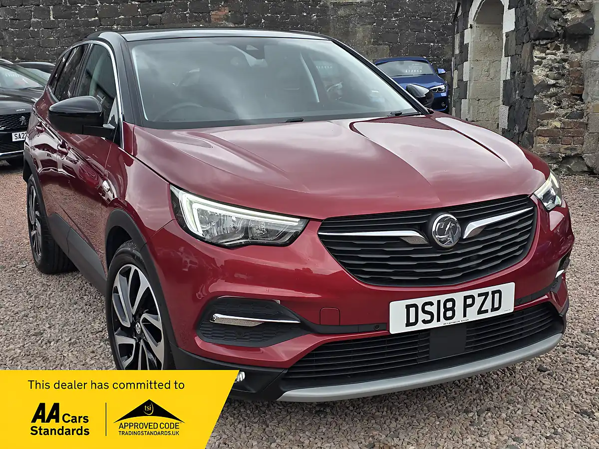 Used 2018 Vauxhall Grandland X Elite Nav Dark Ruby Red Metallic - Front View