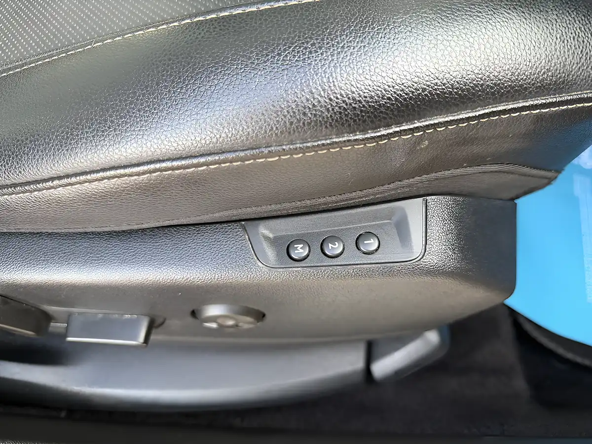 Used 2018 Vauxhall Grandland X Elite Nav Gold - Interior and Exterior details 12