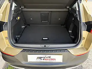 Used 2018 Vauxhall Grandland X Elite Nav Gold - Interior and Exterior details 19