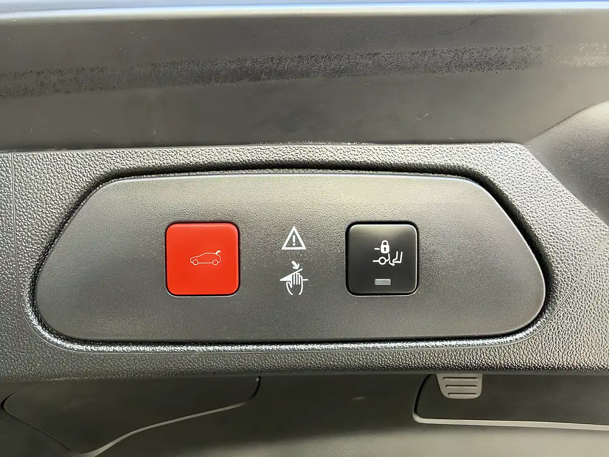 Used 2018 Vauxhall Grandland X Elite Nav Gold - Interior and Exterior details 20